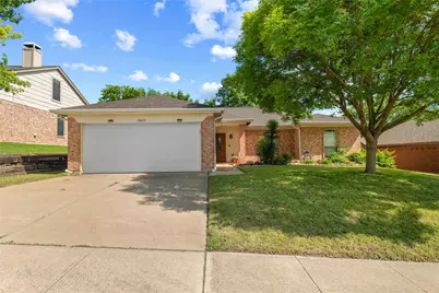 10609 Cobblestone Drive, Benbrook, TX 76126 - Photo 1