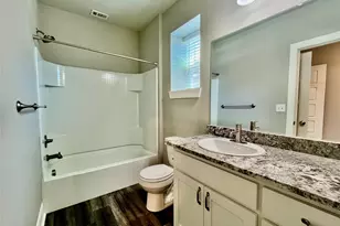 311 S Locust St, Denton, TX 76201 - Photo 11