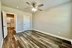 311 S Locust St, Denton, TX 76201 - Photo 13
