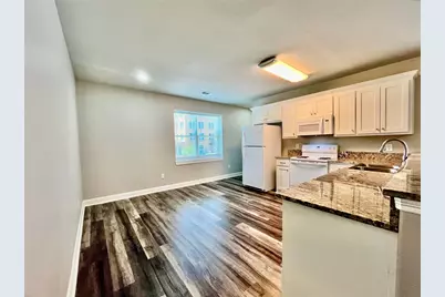 311 S Locust Street #205, Denton, TX 76201 - Photo 9
