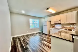 311 S Locust St, Denton, TX 76201 - Photo 9