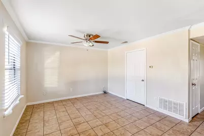 892 W Vanderbilt, Stephenville, TX 76401 - Photo 9