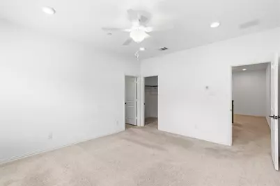 9924 Hennings Street, Irving, TX 75063 - Photo 17
