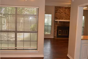 404 Benjamin St, Denton, TX 76207 - Photo 3
