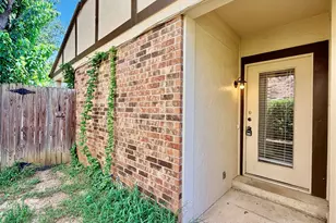 404 Benjamin St, Denton, TX 76207 - Photo 3
