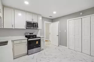 1408 S Fitzhugh Ave, Dallas, TX 75223 - Photo 11