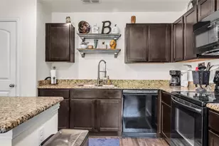 1521 W Gandy St, Denison, TX 75020 - Photo 11