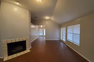 10212 Hillhouse Ln, Dallas, TX 75227 - Photo 3