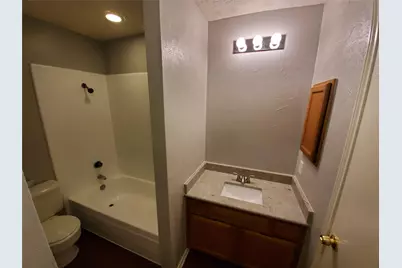 10212 Hillhouse Lane, Dallas, TX 75227 - Photo 5