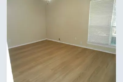 1920 Crooked Lane, Fort Worth, TX 76112 - Photo 7