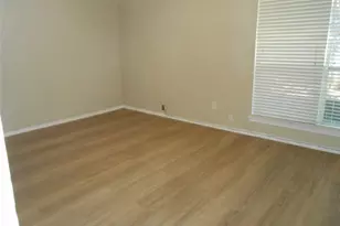 1920 Crooked Ln, Fort Worth, TX 76112 - Photo 7