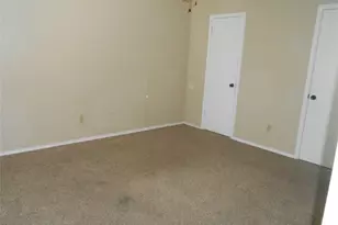 1920 Crooked Ln, Fort Worth, TX 76112 - Photo 11