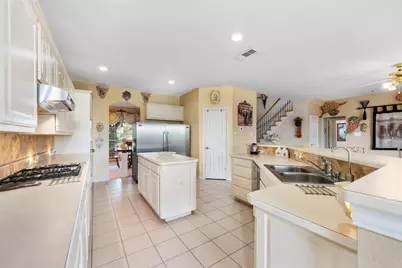 1301 Breamar Drive, Carrollton, TX 75007 - Photo 17