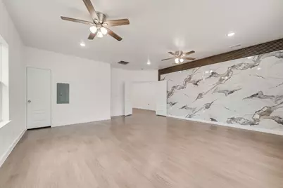 2706 Lenway Street, Dallas, TX 75215 - Photo 1