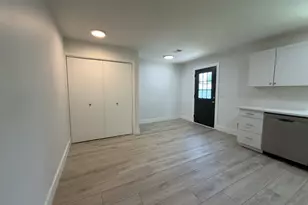 2324 Brockbank Dr, Irving, TX 75062 - Photo 7