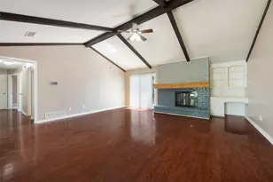 4316 Cinnabar Dr, Dallas, TX 75227 - Photo 3