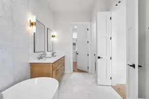 218 E Dallas Rd, Grapevine, TX 76051 - Photo 29