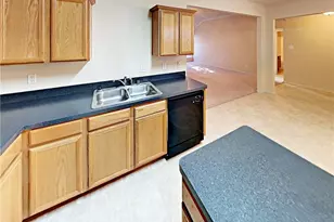 960 Crowder Dr, Crowley, TX 76036 - Photo 5