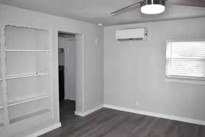541 S Allen Street #B, Boyd, TX 76023 - Photo 5