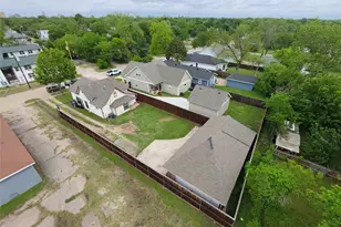 2210 Eugene St, Dallas, TX 75215 - Photo 33