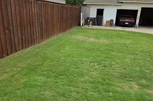 2210 Eugene St, Dallas, TX 75215 - Photo 31