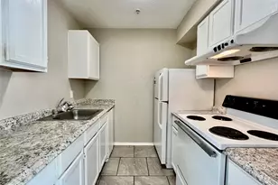 701 W Sycamore St, Denton, TX 76201 - Photo 5