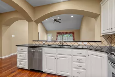 9021 Darby Lane, Waco, TX 76712 - Photo 11