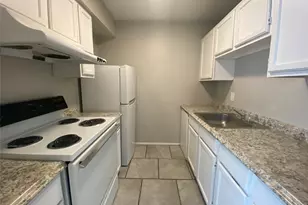 701 W Sycamore St, Denton, TX 76201 - Photo 3