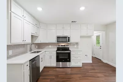 706 Emery Street, Denton, TX 76201 - Photo 9