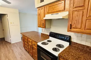 8513 Kensington Dr, Rowlett, TX 75088 - Photo 3