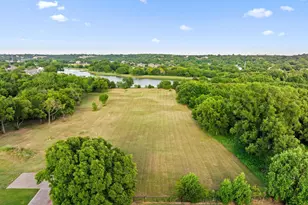 8542 Meadowbrook Dr, Fort Worth, TX 76120 - Photo 15