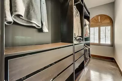 8542 Meadowbrook Drive, Fort Worth, TX 76120 - Photo 37