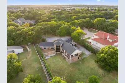 8542 Meadowbrook Drive, Fort Worth, TX 76120 - Photo 13