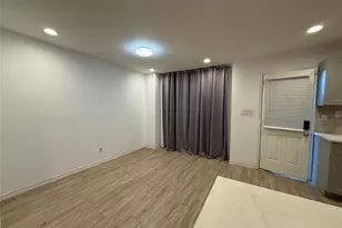 7522 Holly Hill Dr, Dallas, TX 75231 - Photo 5