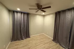 7522 Holly Hill Dr, Dallas, TX 75231 - Photo 9