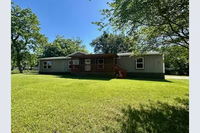817 S 7th Avenue, Teague, TX 75860 - Photo 1