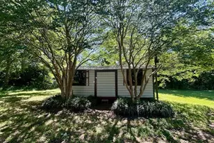 817 S 7th Ave, Teague, TX 75860 - Photo 27