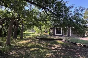 698 Mimosa Dr, Pottsboro, TX 75076 - Photo 3