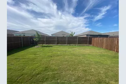 917 Shady Oaks Drive, Ennis, TX 75119 - Photo 17