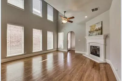 7027 Nueces Drive, Irving, TX 75039 - Photo 11