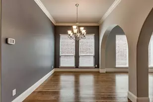 7027 Nueces Dr, Irving, TX 75039 - Photo 9