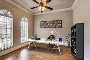 7027 Nueces Dr, Irving, TX 75039 - Photo 5