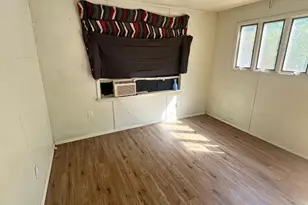 728 Ritchey St, Gainesville, TX 76240 - Photo 5