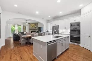 342 Hill Creek Ln, Grapevine, TX 76051 - Photo 13
