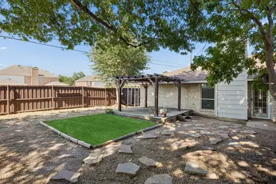 1043 Cherrywood Lane, Carrollton, TX 75006 - Photo 23