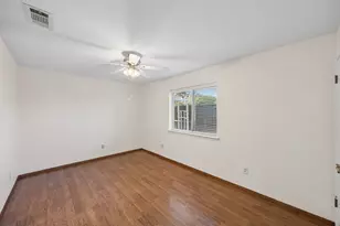 1043 Cherrywood Ln, Carrollton, TX 75006 - Photo 13