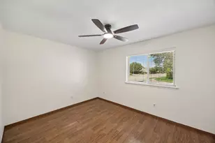 1043 Cherrywood Ln, Carrollton, TX 75006 - Photo 11