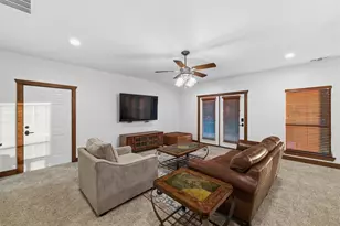 5079 April Ln, Waxahachie, TX 75165 - Photo 15