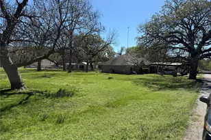149 Oak Ln, East Tawakoni, TX 75472 - Photo 3