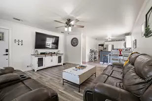 946 W Laurel St, Sherman, TX 75092 - Photo 5